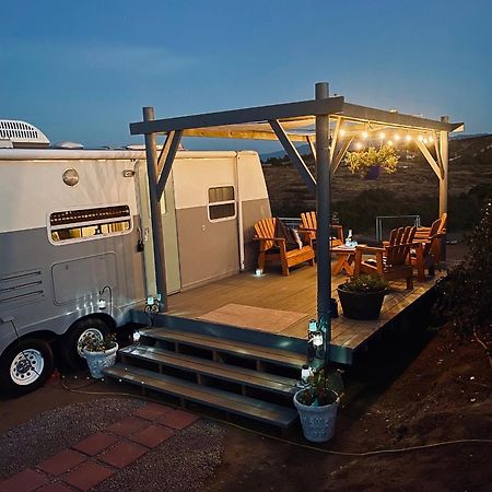 Rustic Farm Stay テメキュラ エクステリア 写真