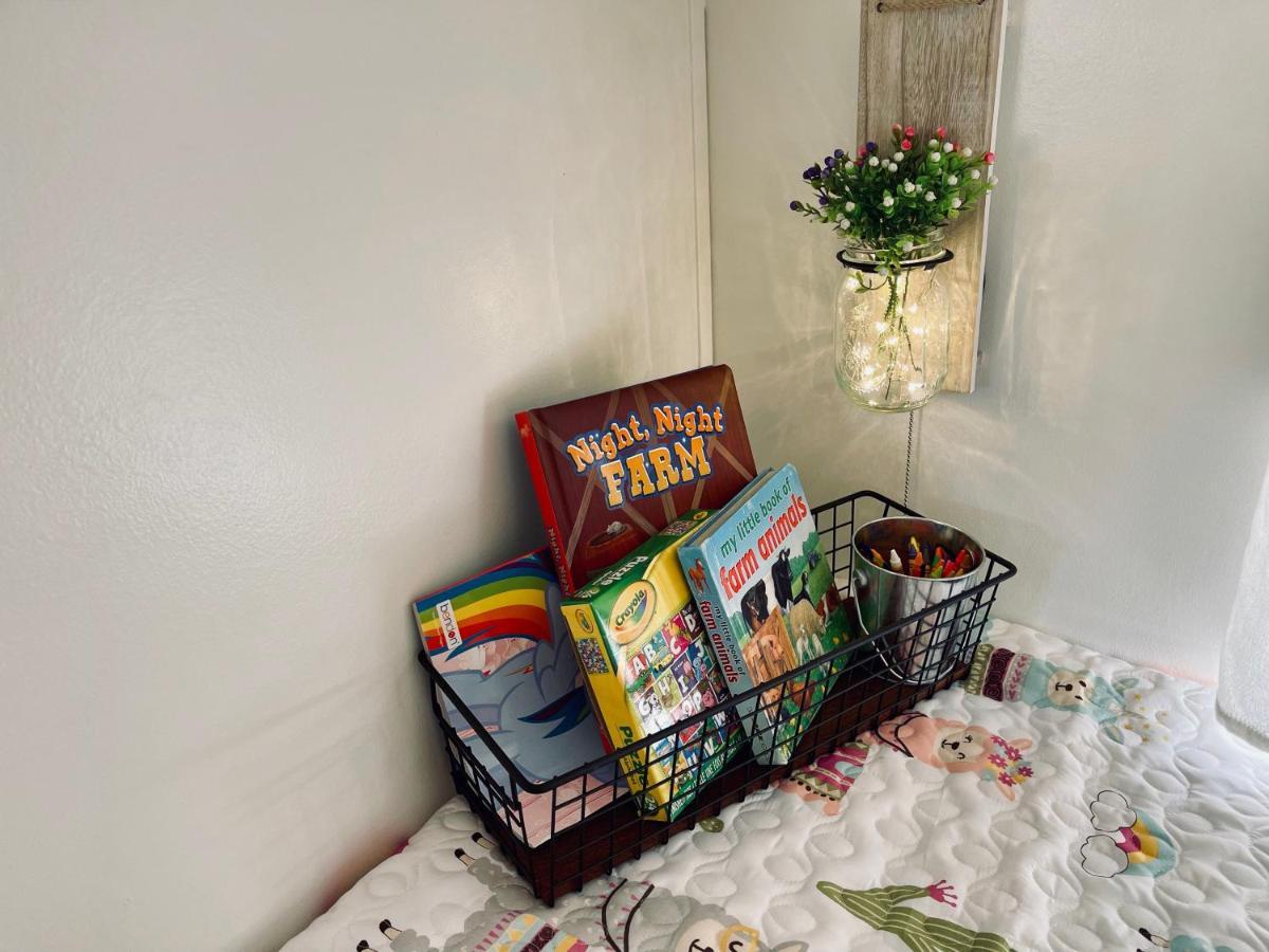 Rustic Farm Stay テメキュラ エクステリア 写真